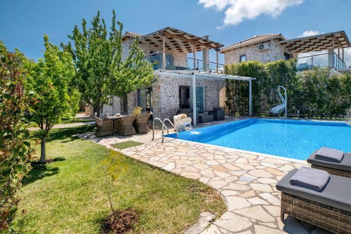 Villas Goudis Tsoukaládhes 외부 사진