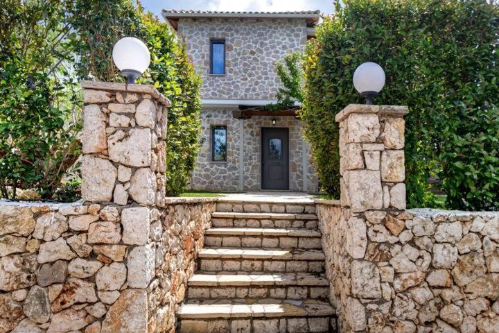 Villas Goudis Tsoukaládhes 외부 사진