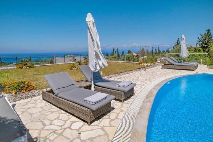 Villas Goudis Tsoukaládhes 외부 사진